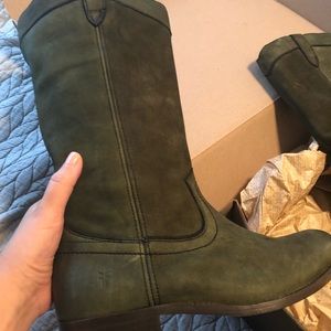 Frye Melissa Pull On Size 7.5 Brand New
